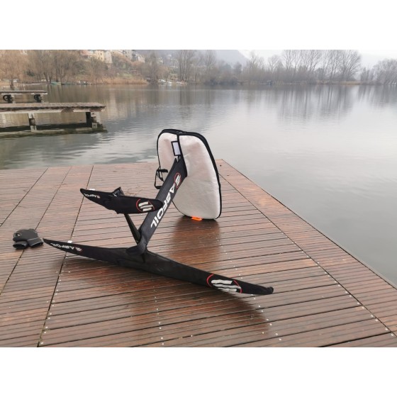 Pump hydrofoil board
